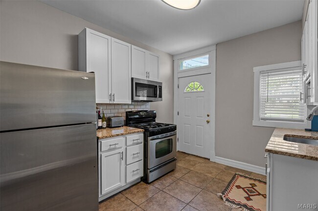 Building Photo - 4147 Beethoven Ave