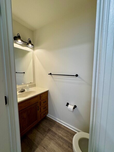 Building Photo - 106 Chukar Ct