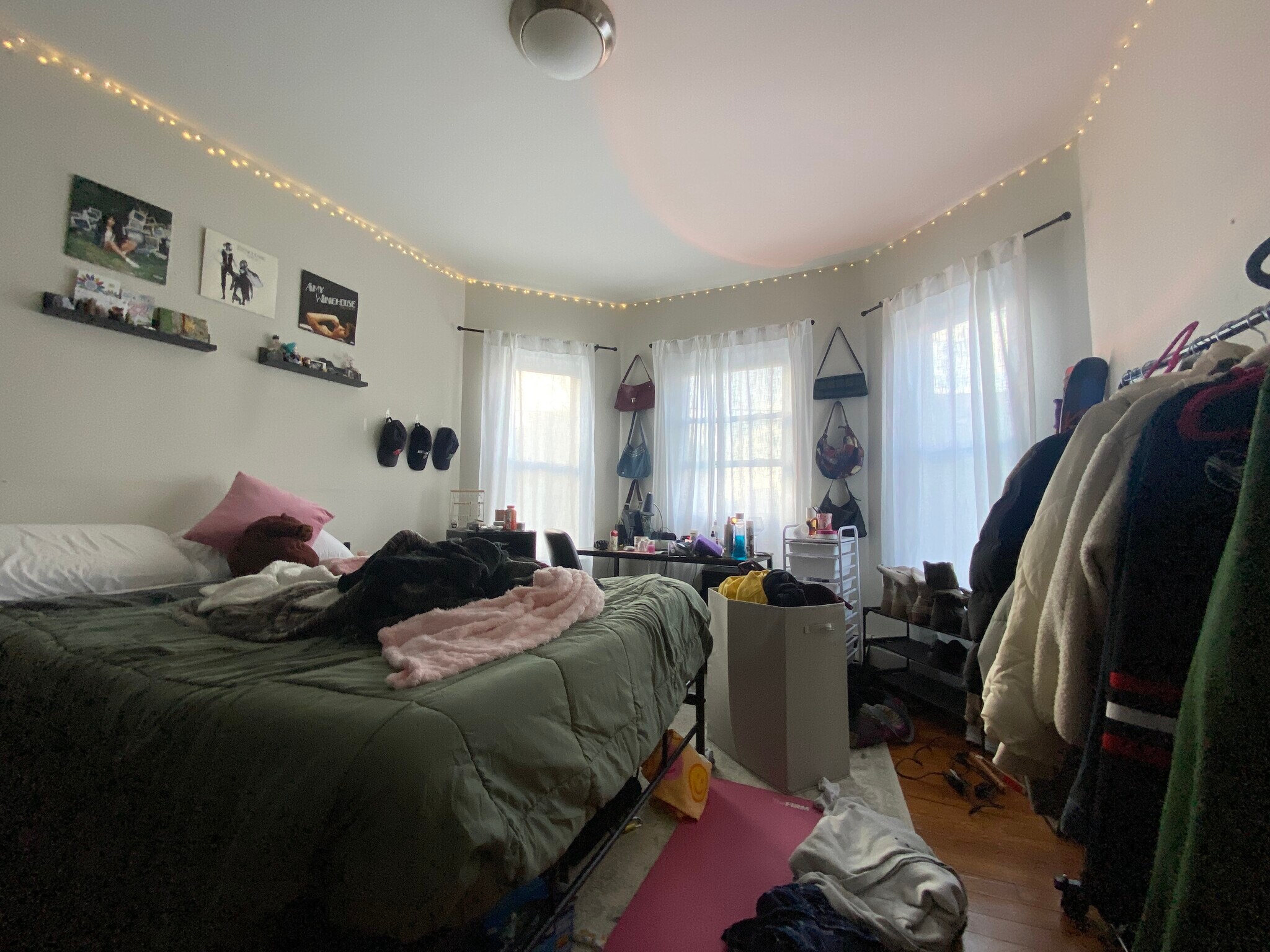 Building Photo - 14 Parker Hill Ave