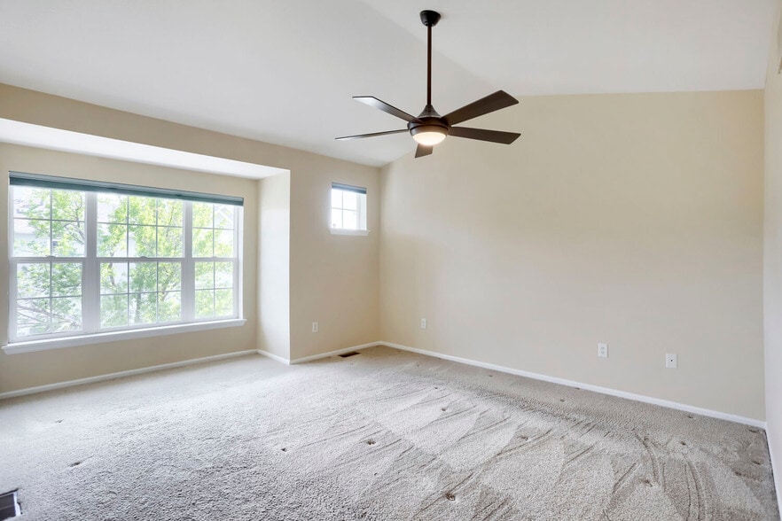 Primary Bedroom - 2261 Watersong Cir