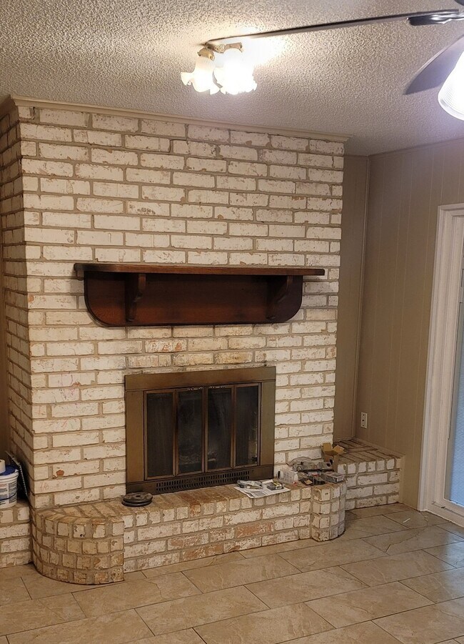 Building Photo - 11001 Sherry Ln