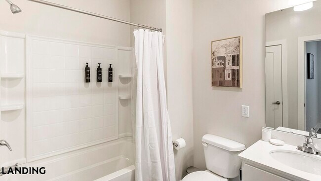 Building Photo - 556 Martin Rd SW