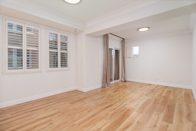 Building Photo - 4800 Westlake Pkwy