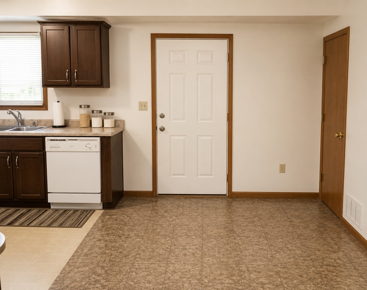 Back door/dining - 3104 Ross Ct