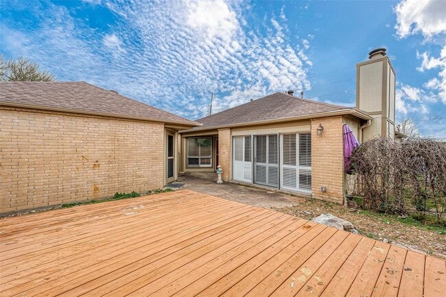 Building Photo - 14947 Heritage Wood Dr