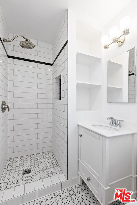 Building Photo - 1204 Beverwil Dr