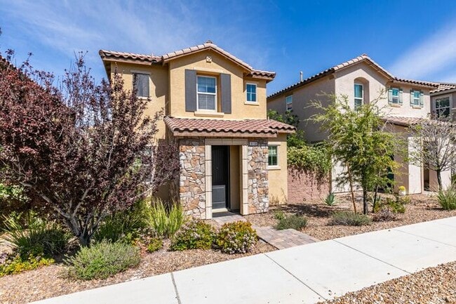 Building Photo - Better Than New with Stunning Designer Upgrades Throughout!