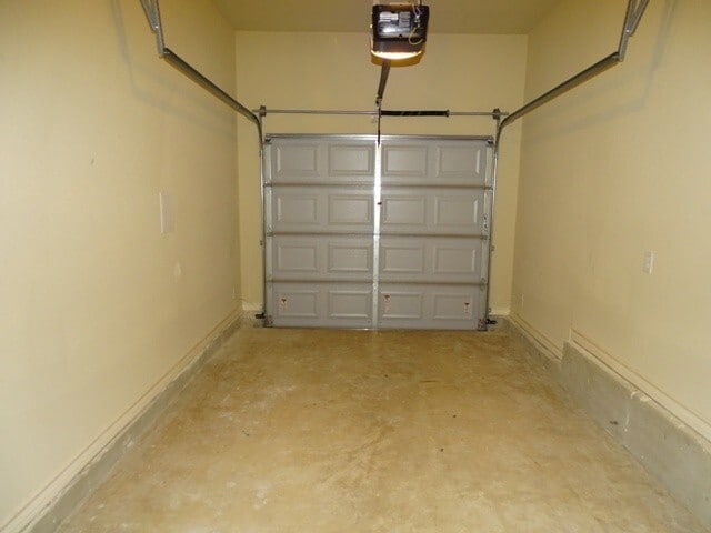 Building Photo - 6623 Mia Way