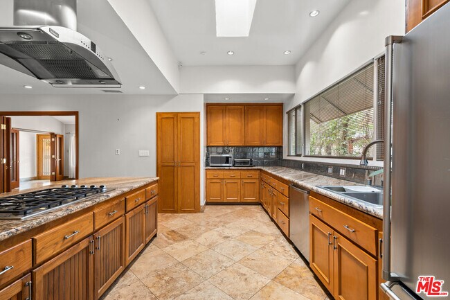 Building Photo - 12510 W Sunset Blvd