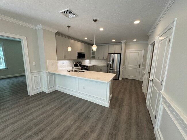 Building Photo - 320 Middlesex Ave