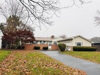 Building Photo - 1016 Lambeth Dr