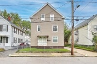 Building Photo - 137 Hunts Ave
