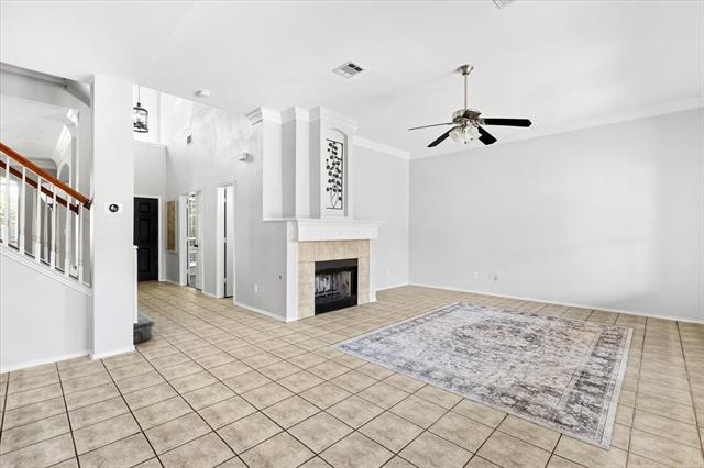 Building Photo - 1121 London Dr