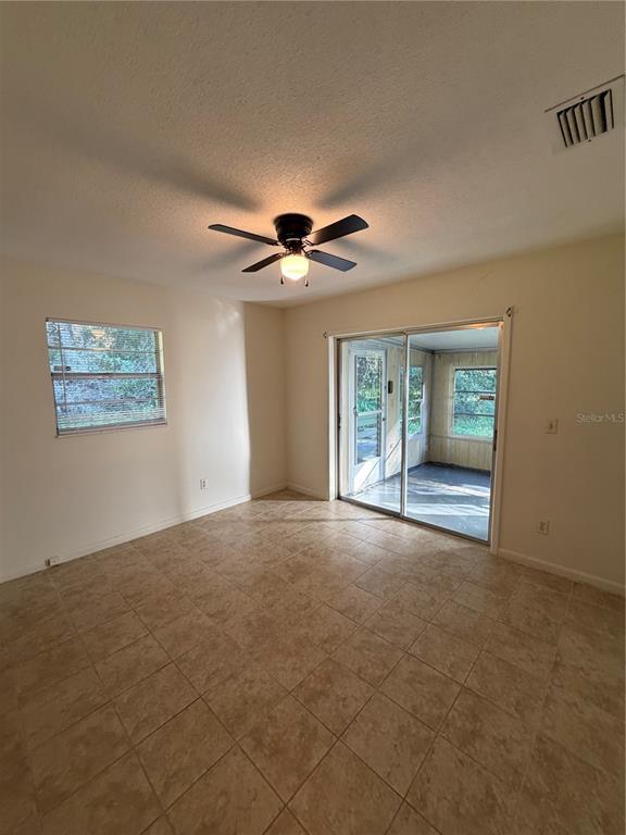 Building Photo - 838 E Indiana Ave