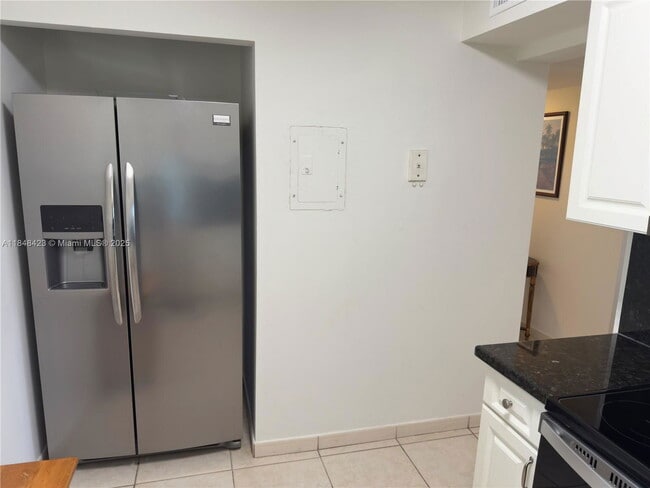 Building Photo - 7765 SW 86th St