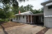 Building Photo - 6506 N Wellington Ave