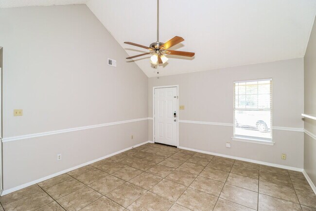Building Photo - 5898 Hickory Greene Cove