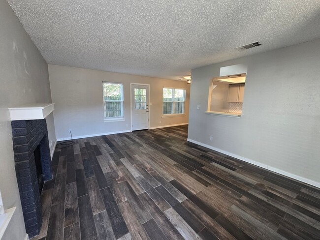 Building Photo - 8810 Springmail Cir