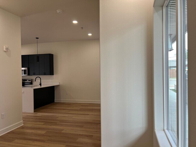 Building Photo - The Court At Overton