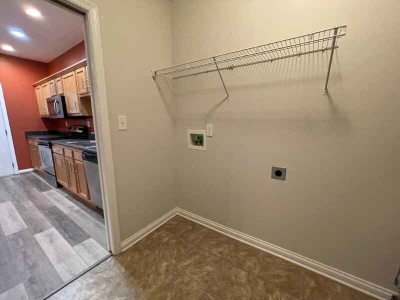 Building Photo - 346 S Dorsey Ln