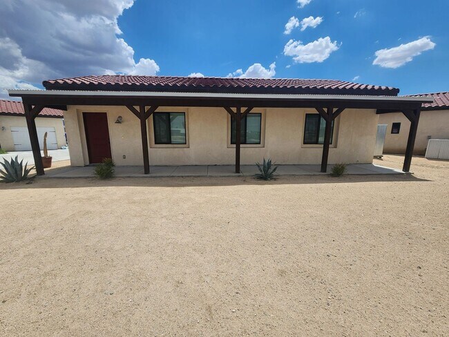 Building Photo - 6615 National Park Dr
