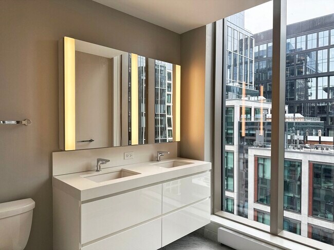 Building Photo - 135 Seaport Blvd