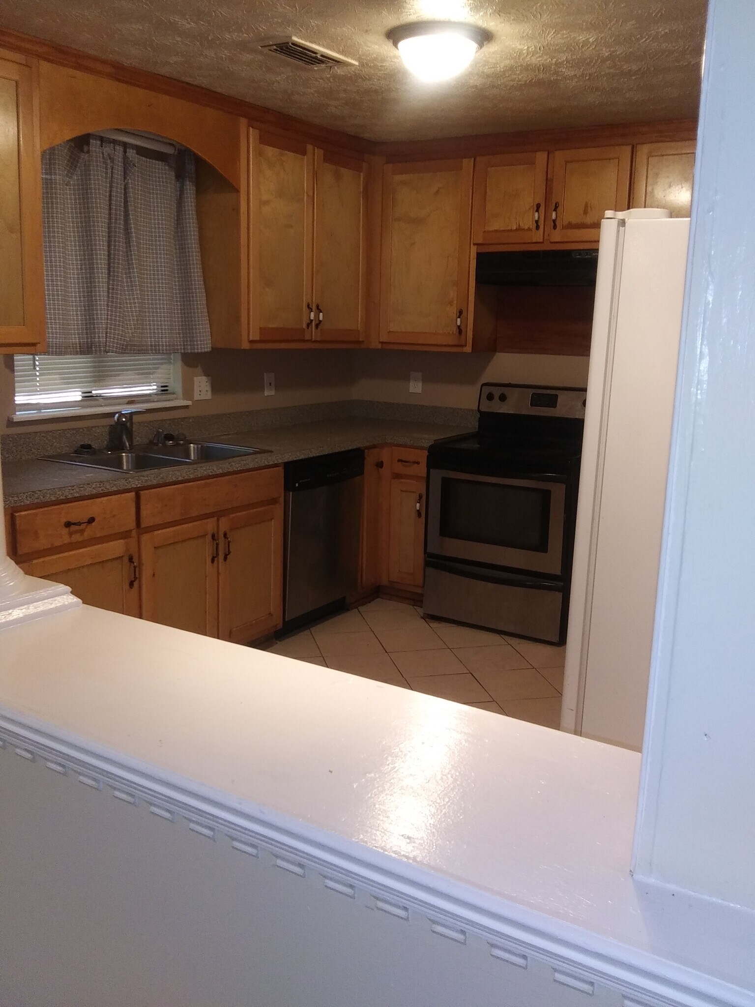 Building Photo - 2311 Bermuda Run Ct