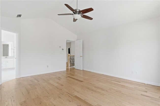 Building Photo - 2123 Beacon Crest Dr