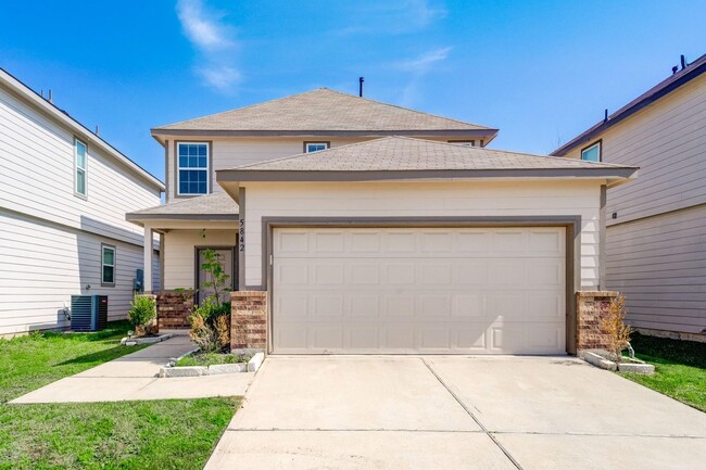 Building Photo - Charming 4-Bedroom Home with Game Room & P...