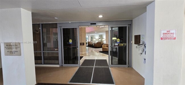 Building Photo - 10777 W Sample Rd