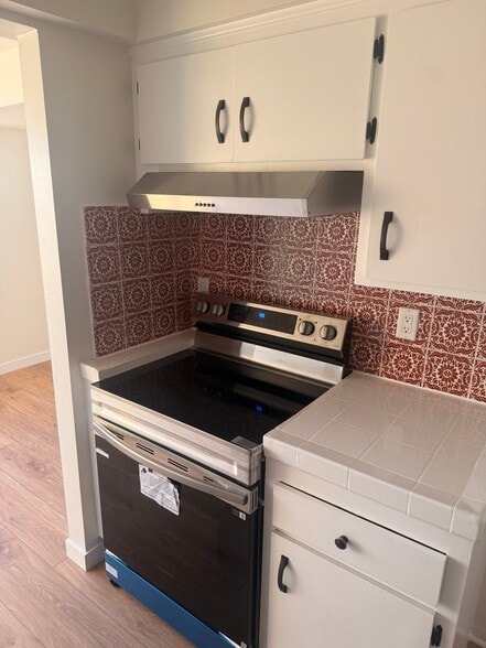 Building Photo - 770 W Imperial Ave