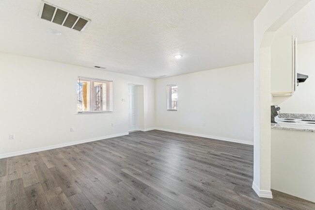 Building Photo - 208 13th St NW