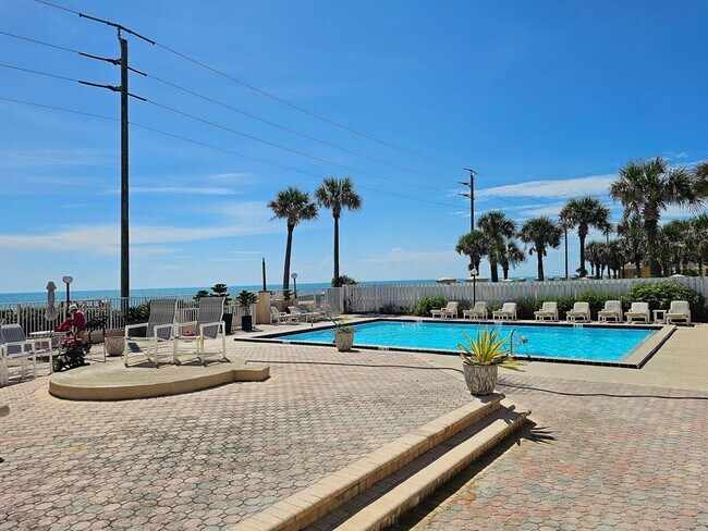 Building Photo - 3600 S Ocean Shore Blvd
