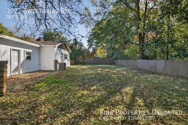 Building Photo - 3922 Sweetbriar Rd