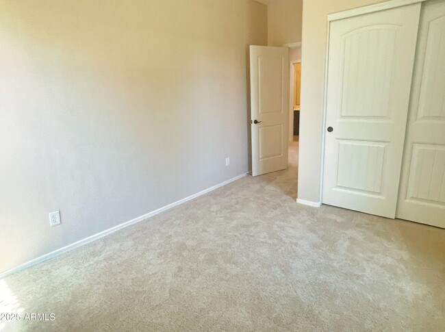 Building Photo - 3507 S Falcon Dr