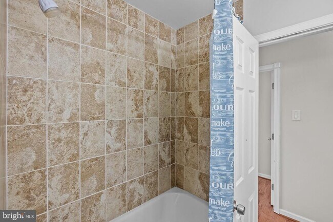 Building Photo - 778 Bobwhite Ln