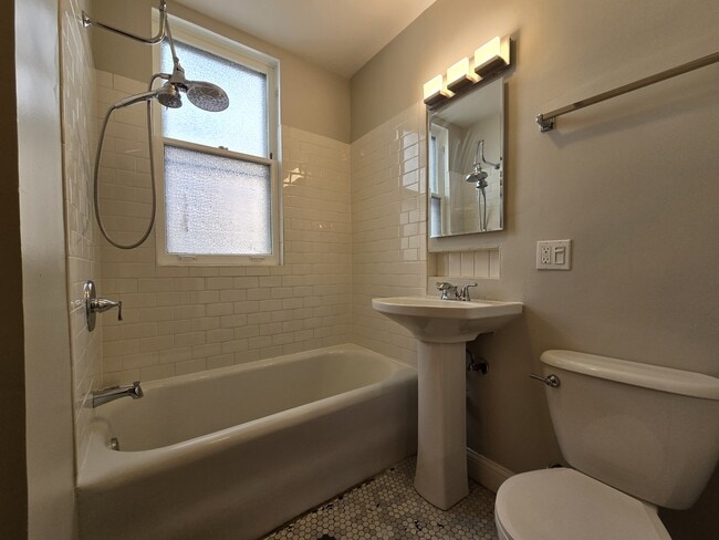 Building Photo - 4231 N Marmora Ave