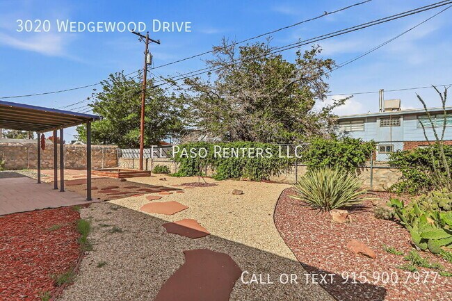 Building Photo - 3020 Wedgewood Dr