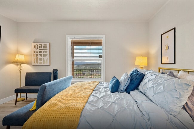 Building Photo - 421 Bluegrass Way