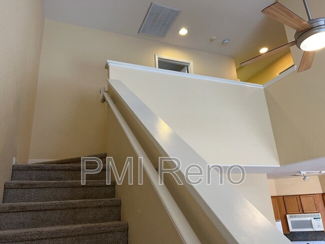 Building Photo - 9274 Lone Wolf Cir