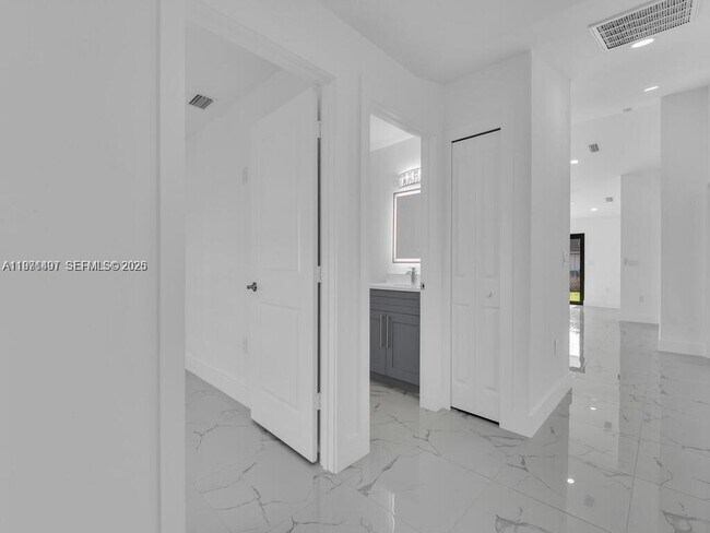 Building Photo - 5117 24th St SW