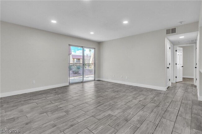 Building Photo - 5009 Indian River Dr