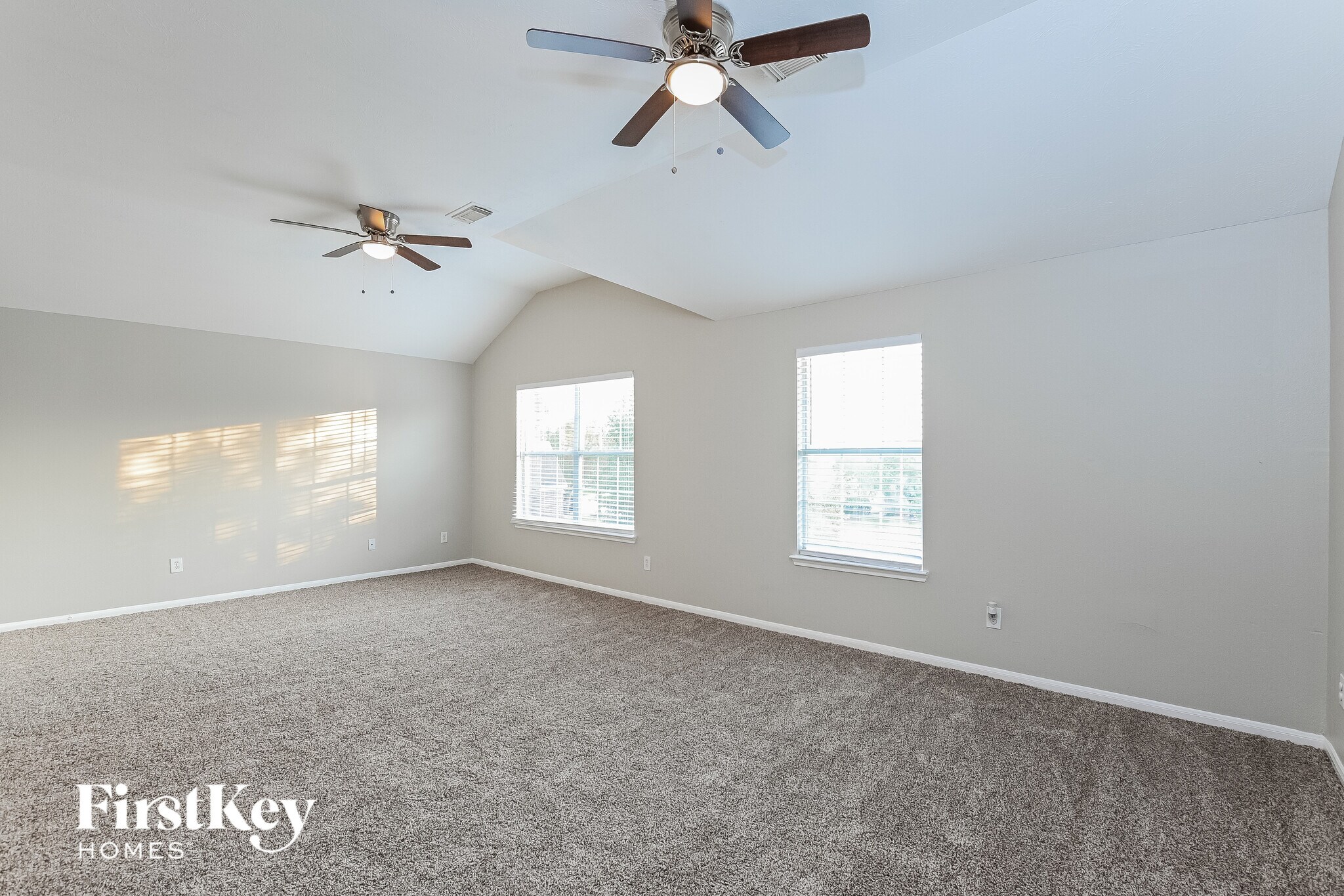 Building Photo - 18126 Hillock Glen Ln