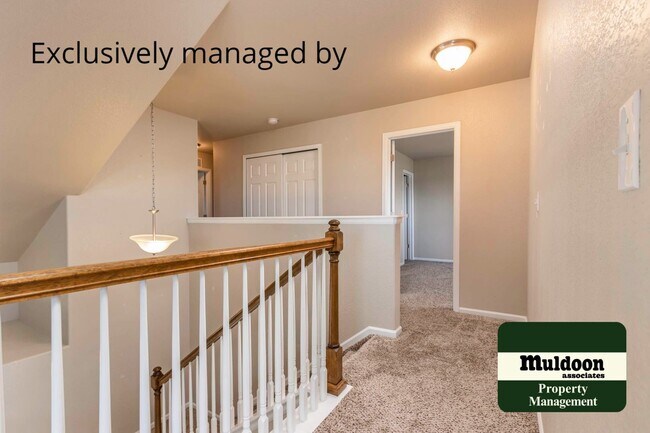 Building Photo - Beautifully done home close to Military Ba...