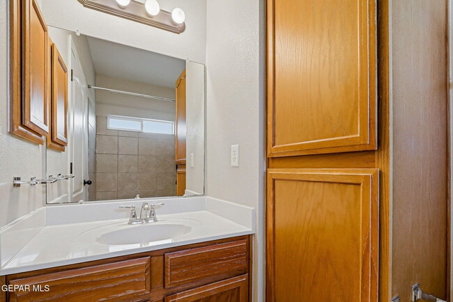 Building Photo - 14269 Escalera Dr