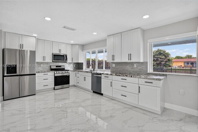 Building Photo - 9531 NW 20th Pl
