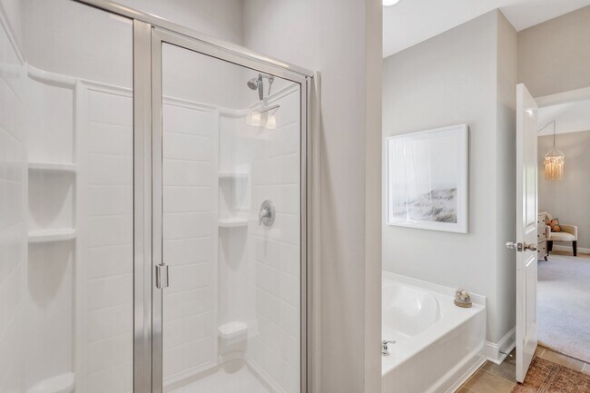 Building Photo - 725 Waterlily Ct