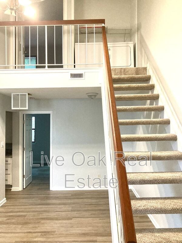 Building Photo - 241 Thalia Trace