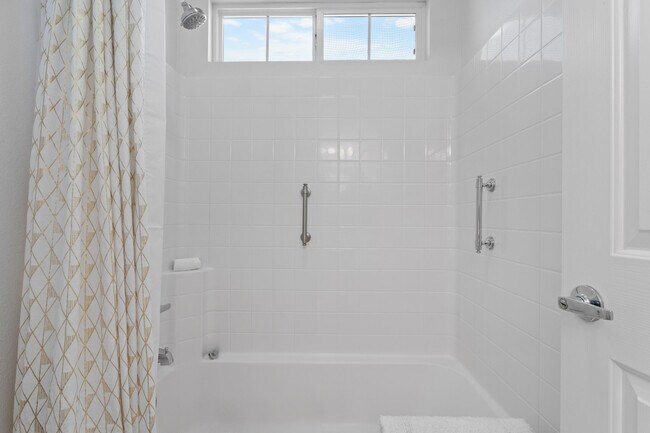 Building Photo - 82664 Heston Dr