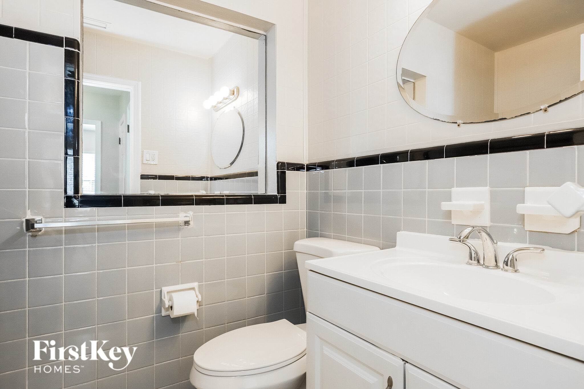 Building Photo - 425 Hampton Ave